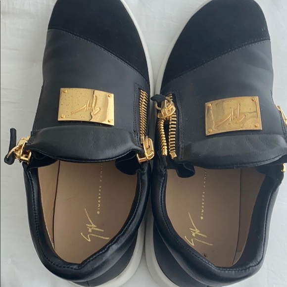 Giuseppe Zanotti - Picture 7 of 8